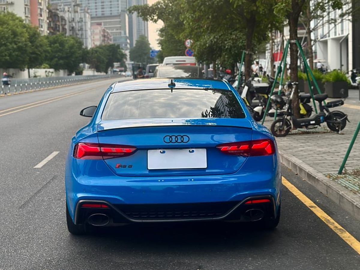 奧迪 奧迪RS 5  2021款 RS5 Coupe 暗金版圖片