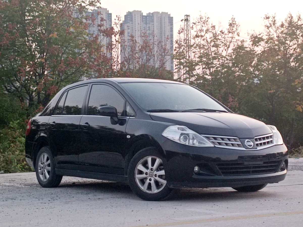 日產(chǎn) 頤達(dá)  2009款 1.6L 自動(dòng)科技版圖片