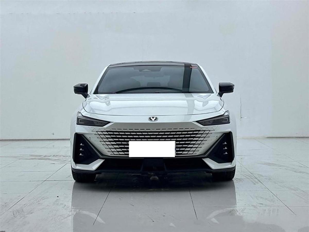 長安 長安UNI-V  2022款 1.5T 智慧領(lǐng)航型圖片