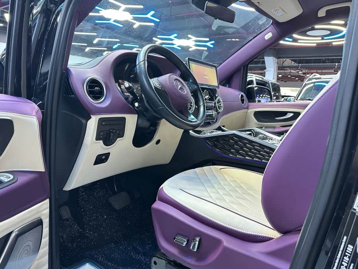 奔馳 威霆  2021款 2.0T 精英版 7座圖片