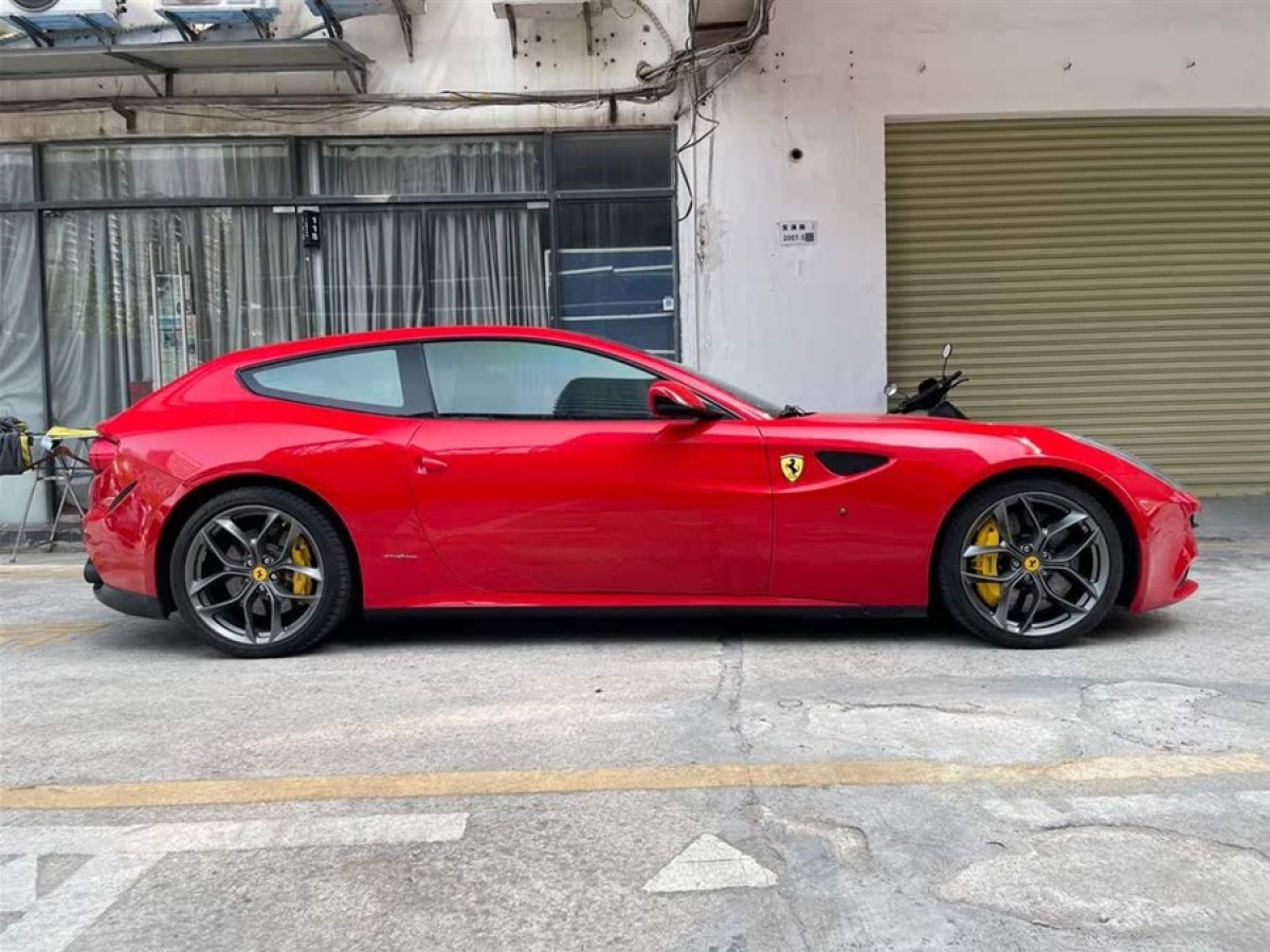 法拉利 FF  2012款 6.3L V12圖片