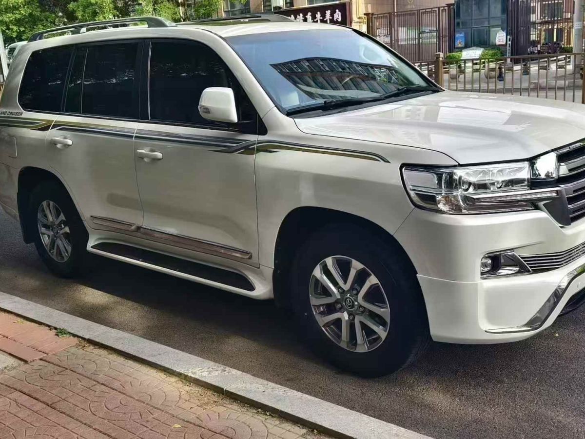 豐田 蘭德酷路澤 圖片