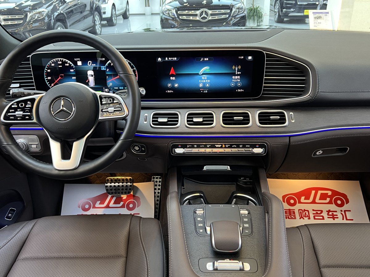 奔馳 奔馳GLS  2022款 改款 GLS 450 4MATIC 豪華型圖片