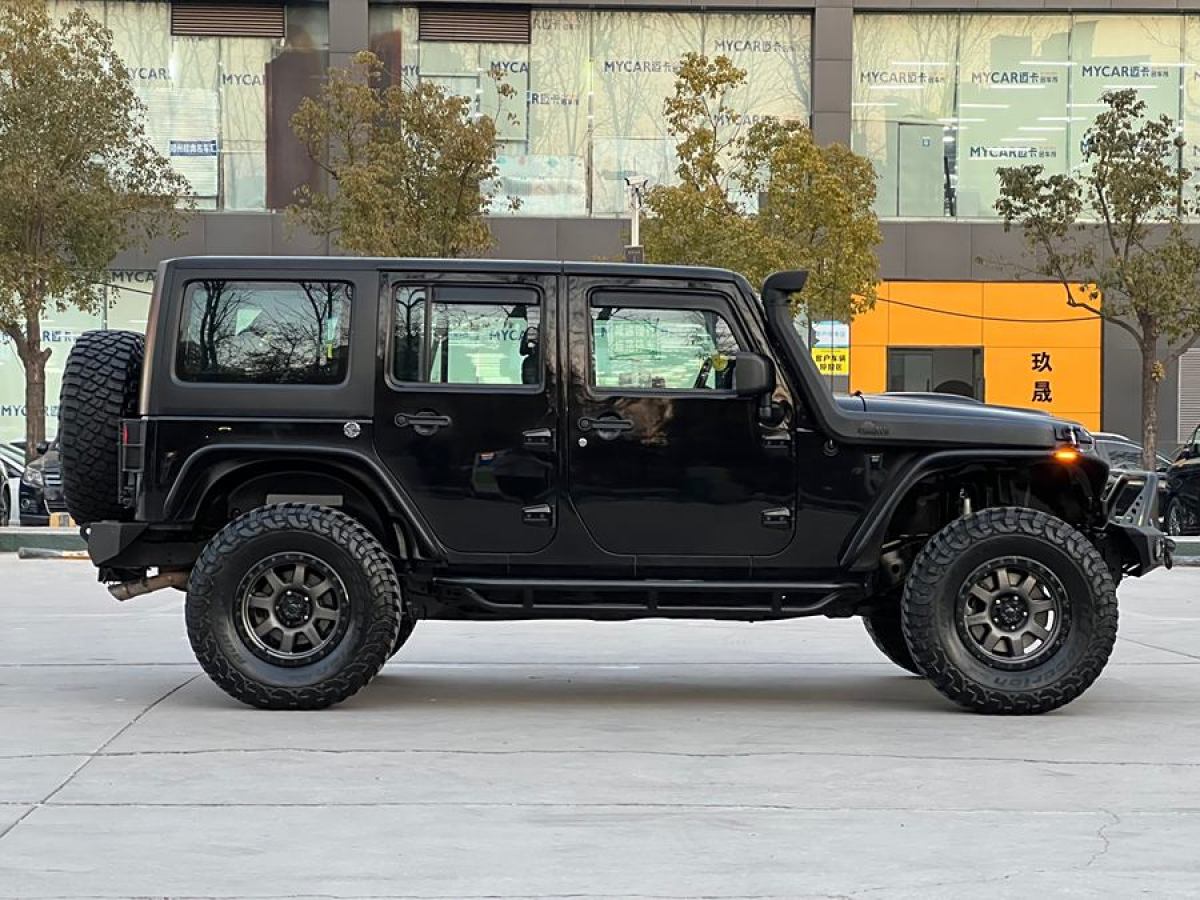 Jeep 牧馬人  2013款 3.6L Sahara 四門版圖片