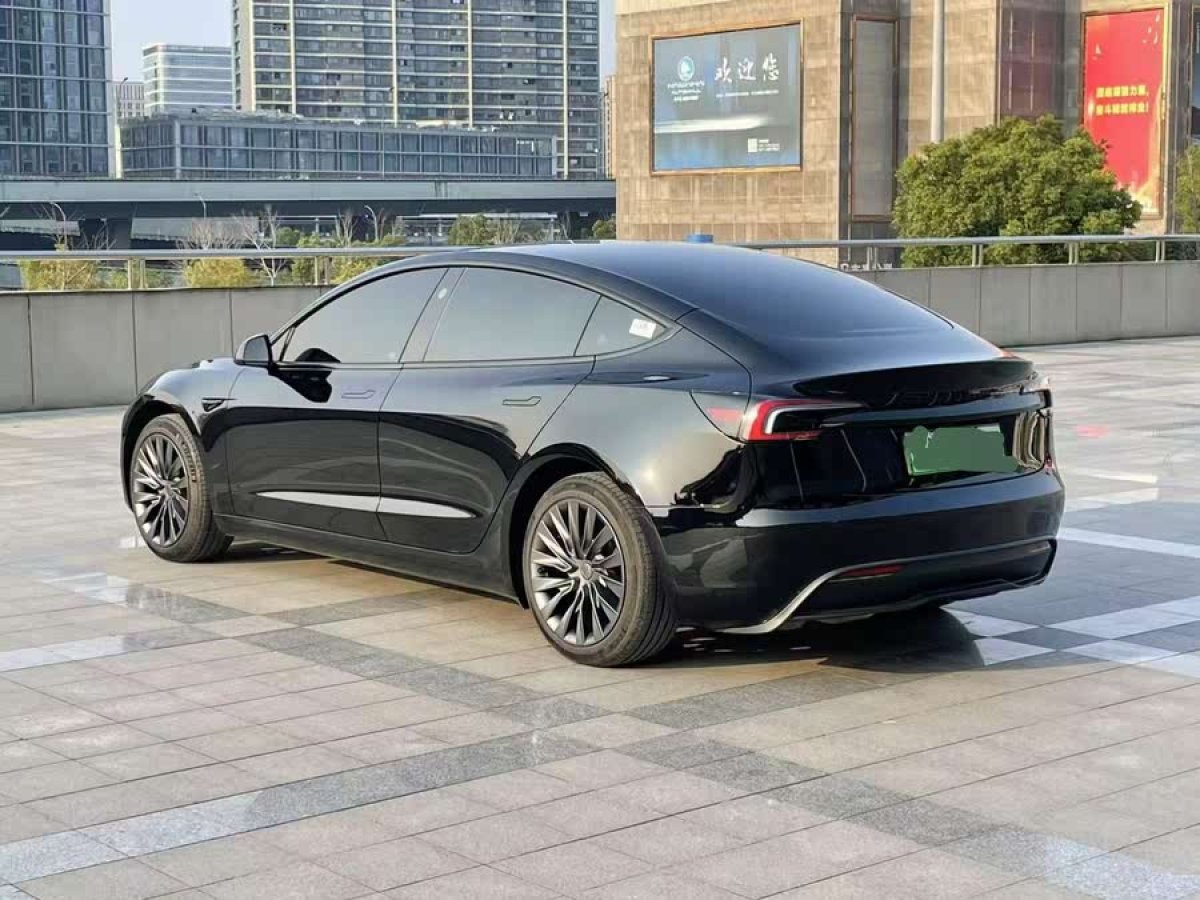 特斯拉 Model 3  2023款 煥新版 后輪驅(qū)動圖片