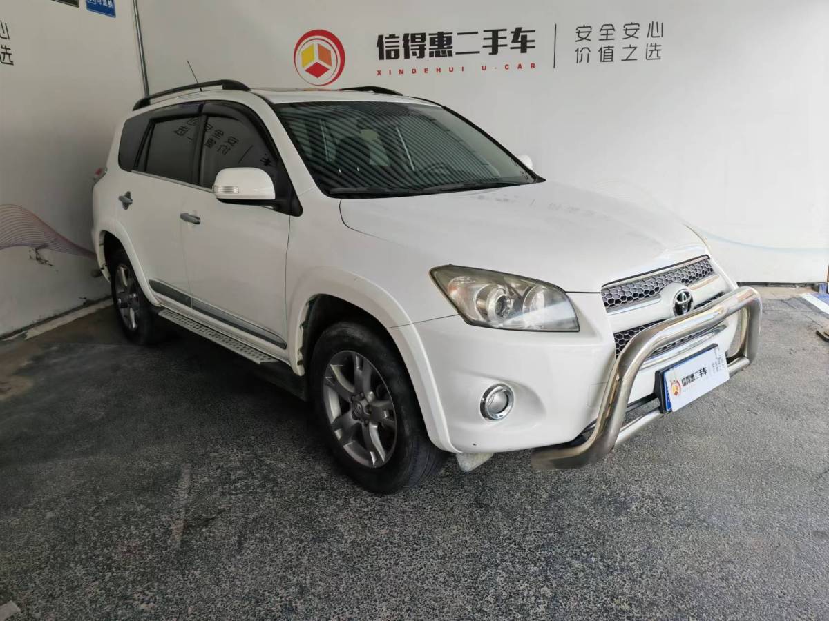 2013年5月豐田 RAV4  2011款 2.0L 豪華版