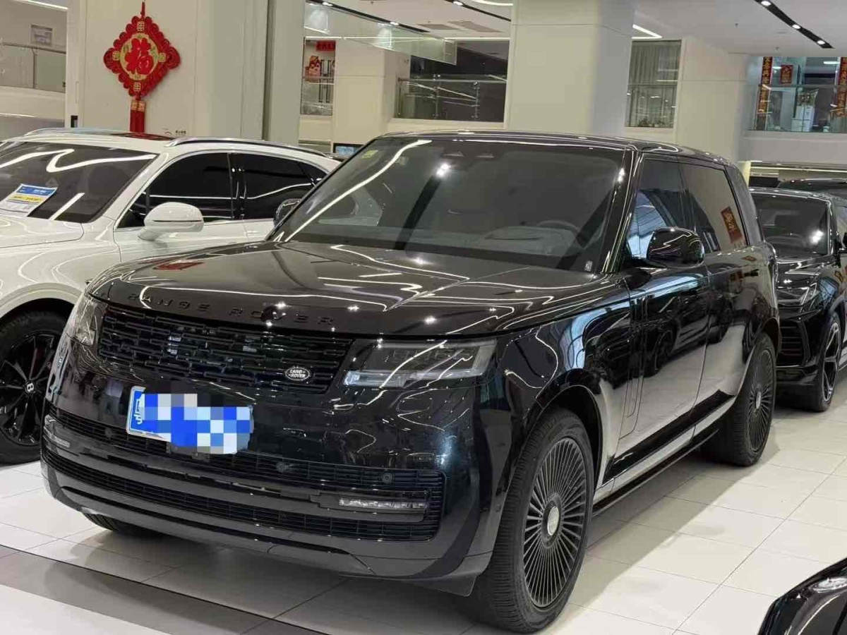 路虎 攬勝  2024款 3.0 L6 400PS 創(chuàng)世加長版圖片