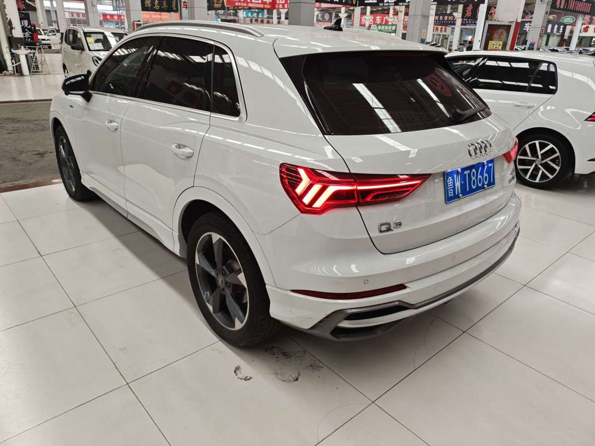 奧迪 奧迪Q3  2020款 35 TFSI 時(shí)尚動(dòng)感型圖片