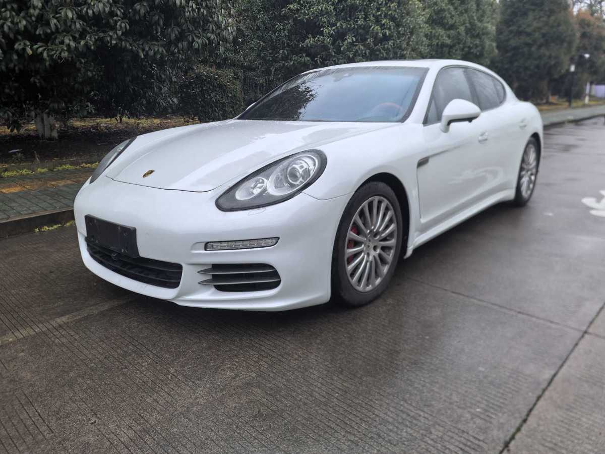 2013年12月保時(shí)捷 Panamera  2014款 Panamera 4 3.0T