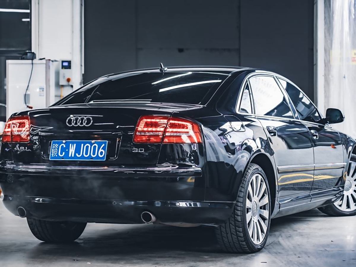 奧迪 奧迪A8  2010款 A8L 3.0 FSI 百年紀念版圖片