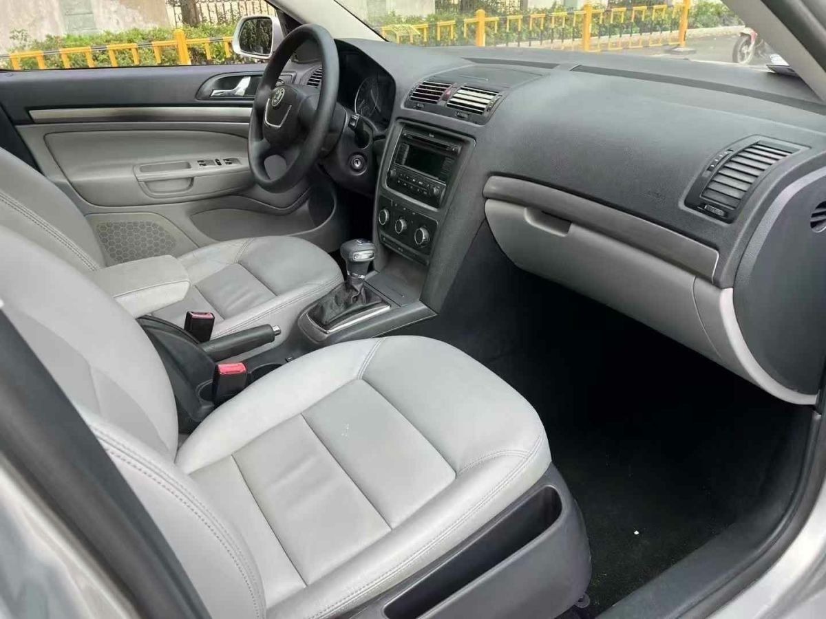 斯柯達(dá) 明銳  2010款 1.4TSI DSG逸俊版圖片