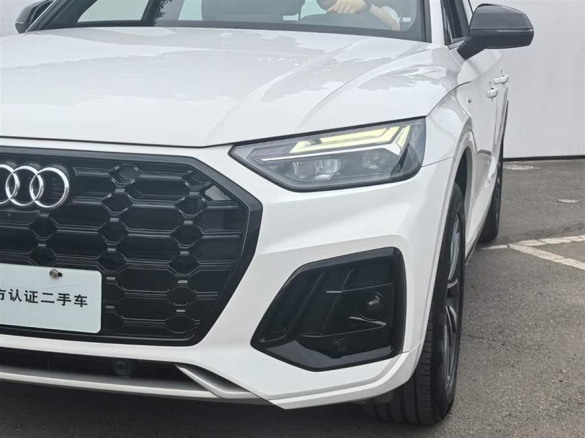 奧迪 奧迪Q5L  2023款 40T 豪華動感型圖片