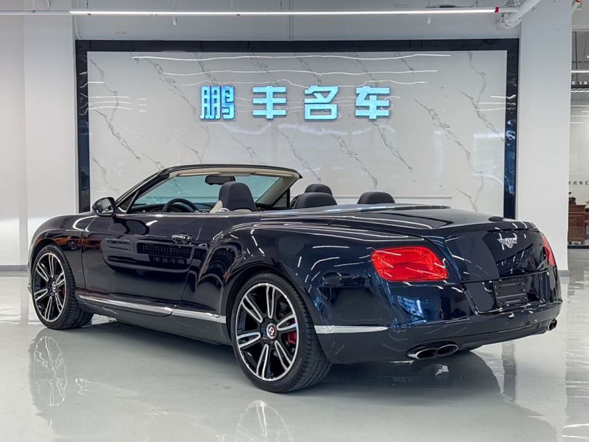 賓利 歐陸  2014款 4.0T GT V8 S 敞篷標(biāo)準(zhǔn)版圖片