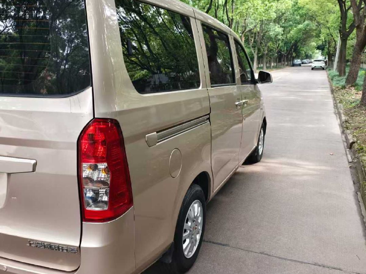 五菱 五菱榮光  2019款  1.2L S 基本型圖片