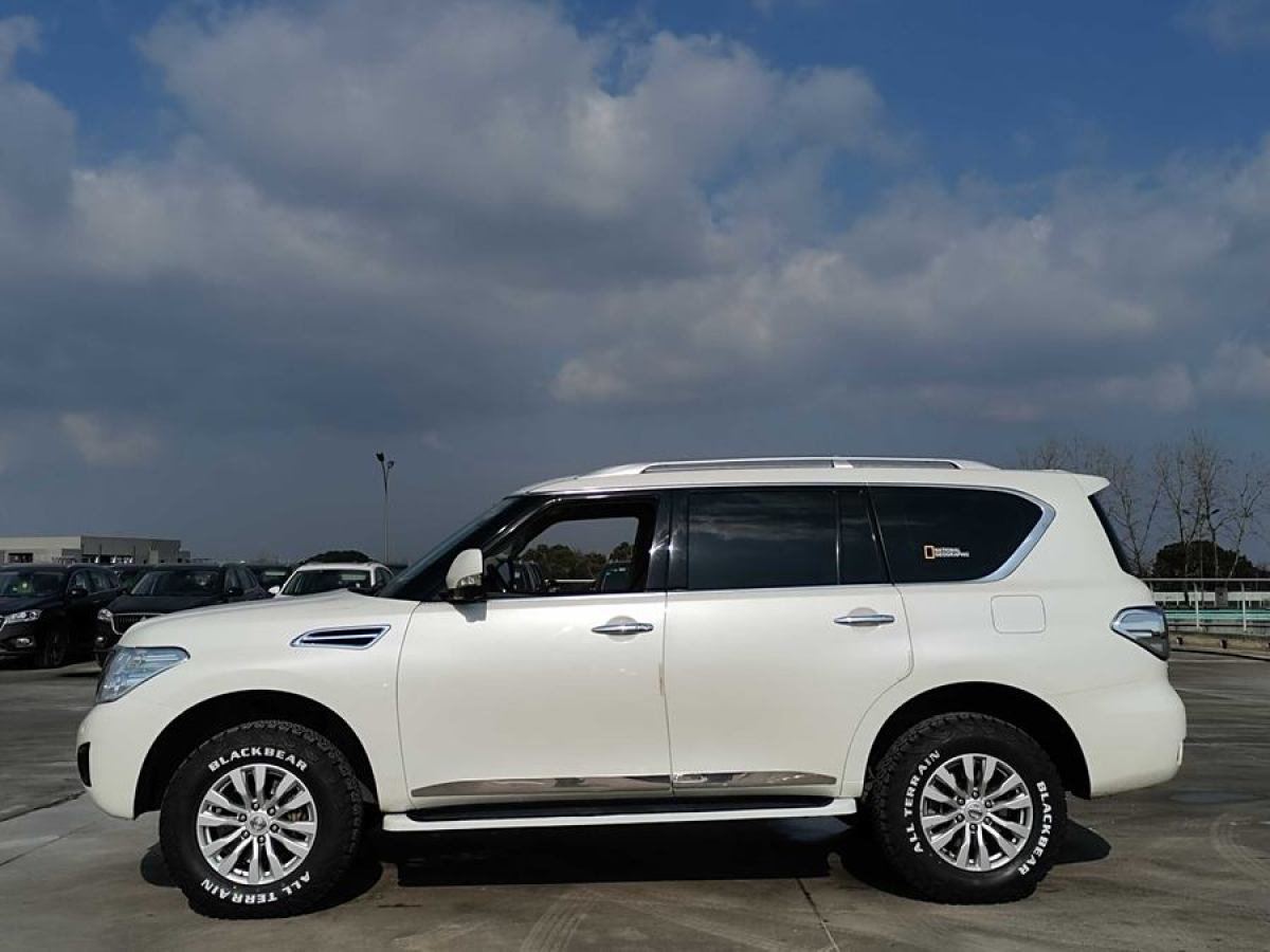 日產(chǎn) 途樂(lè)  2018款 4.0L 領(lǐng)英型圖片