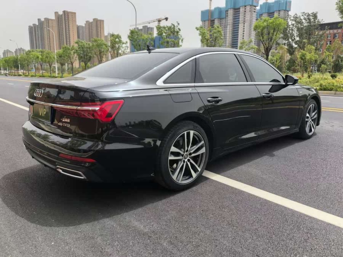 奧迪 奧迪A6L  2019款 40 TFSI 豪華動(dòng)感型圖片