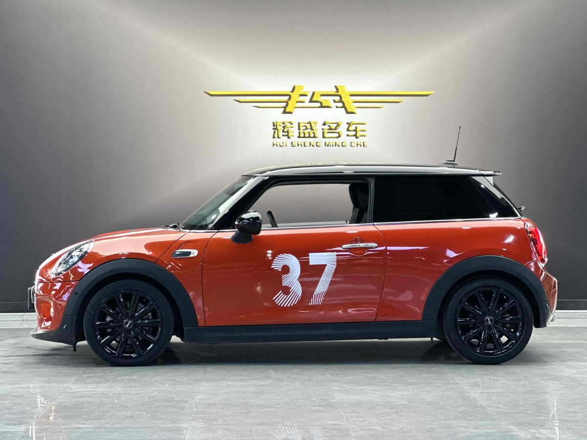 MINI MINI  2019款 1.5T COOPER 藝術(shù)家圖片