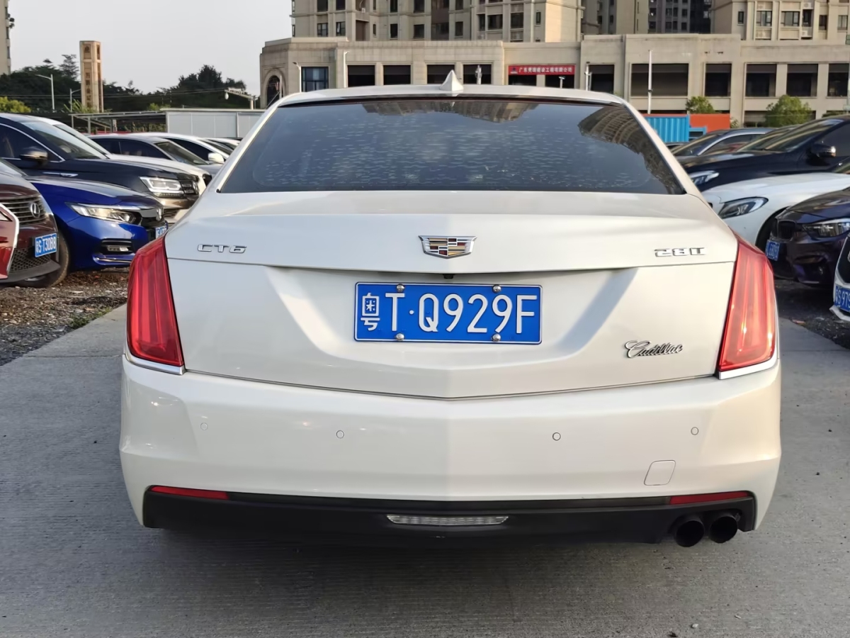 凱迪拉克 CT6  2016款 28T 豪華型圖片