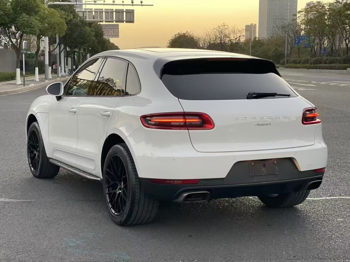 保時(shí)捷 Macan  2014款 Macan 2.0T圖片