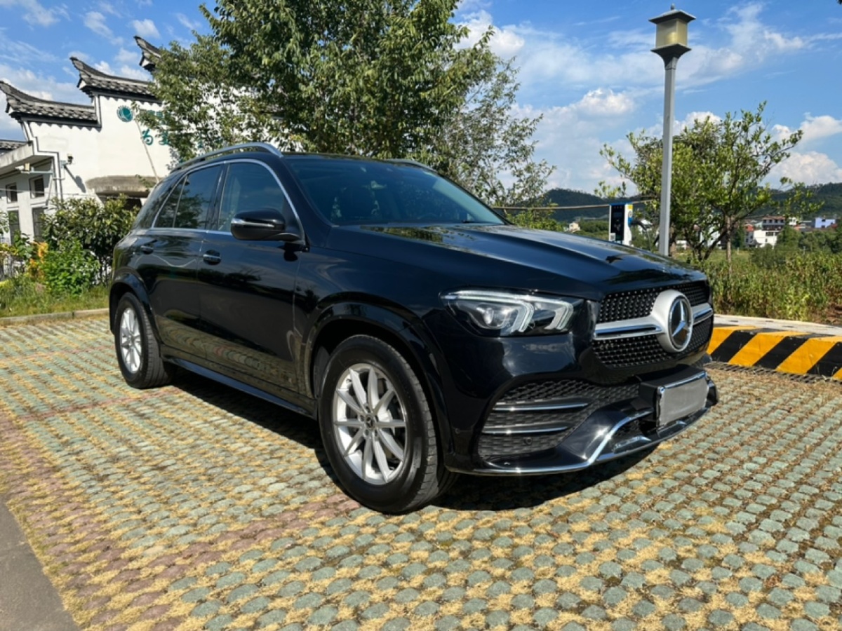 奔馳 奔馳GLE  2020款 改款 GLE 350 4MATIC 時(shí)尚型圖片