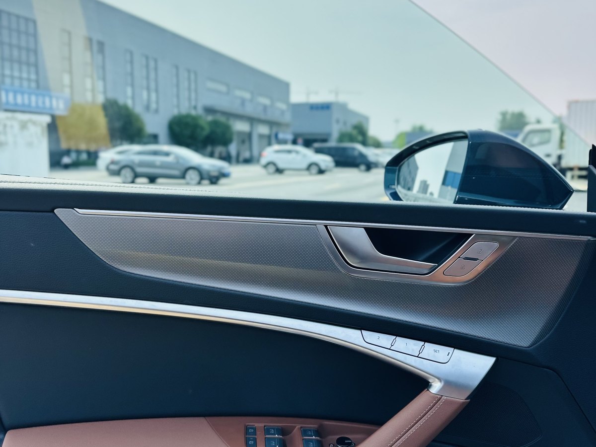 奧迪 奧迪A7L  2024款 45 TFSI quattro 奢享型圖片