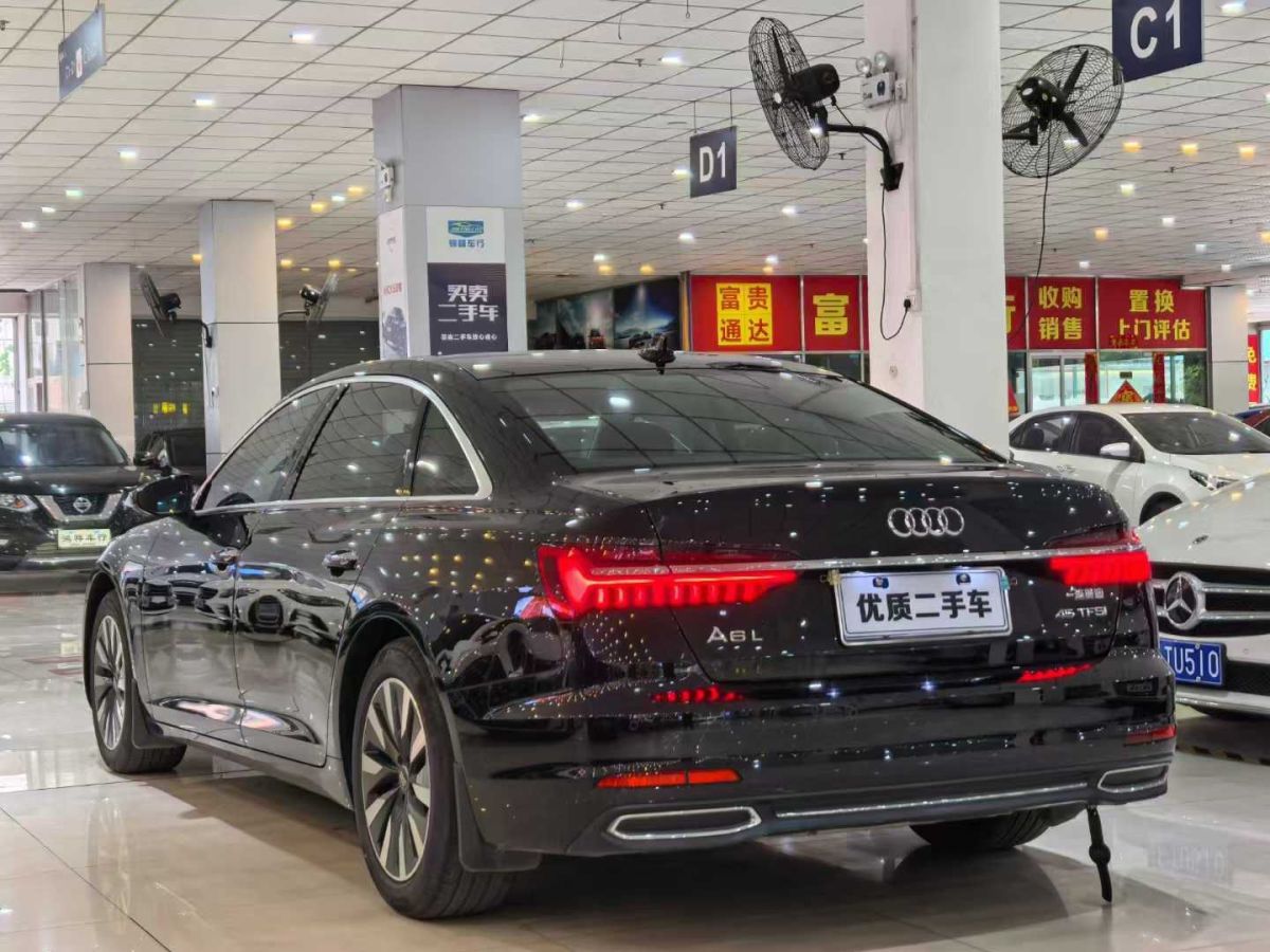 奧迪 奧迪A6L  2021款 45 TFSI 進(jìn)享人生版圖片