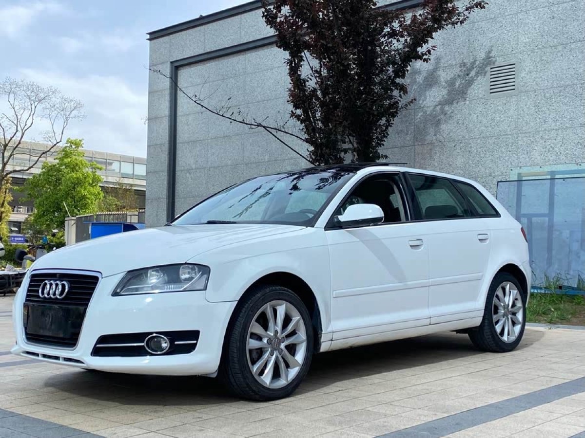 奧迪 奧迪A3  2012款 Sportback 1.4T 豪華型圖片