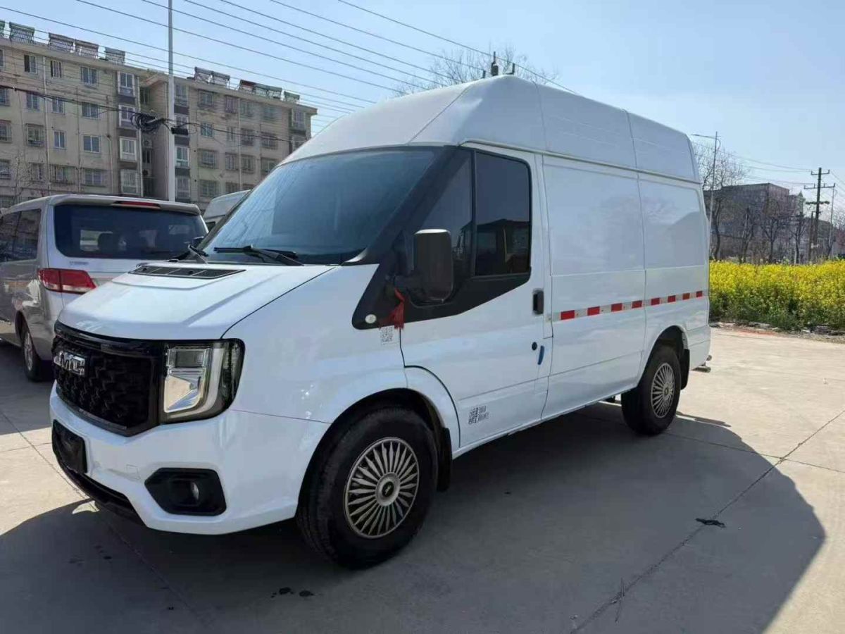 江鈴 福運(yùn)  2024款 2.8T 柴油 廂貨版 短軸中頂圖片