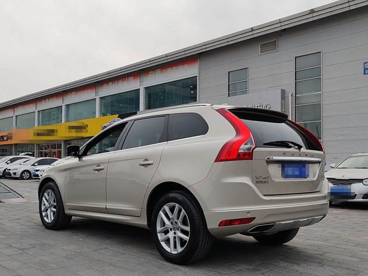 沃爾沃 XC60  2017款 T5 AWD 智進(jìn)版圖片