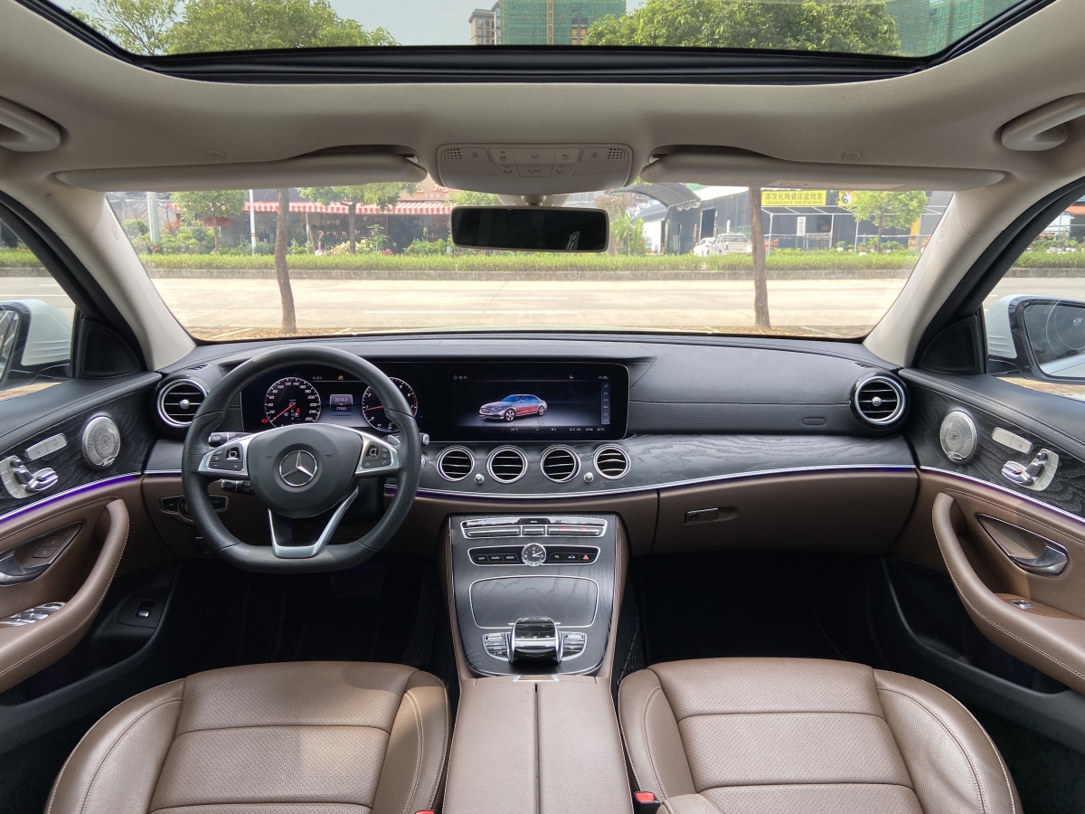 2018年12月奔驰 奔驰E级  2018款 改款 E 300 L 运动豪华型