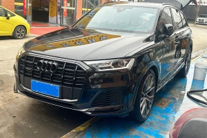 奧迪Q7 奧迪 55 TFSI quattro S line冰雪運動版