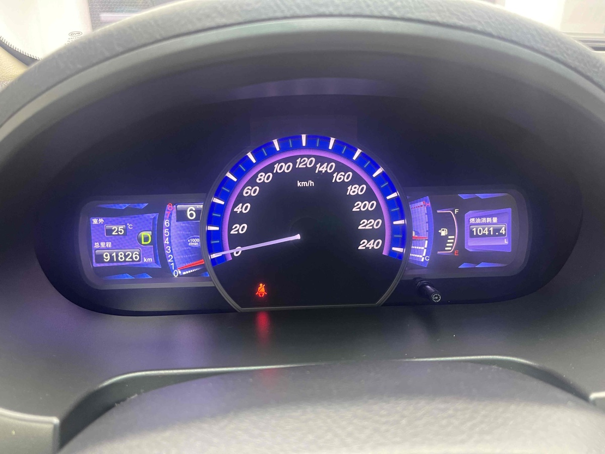 比亞迪 S6  2012款 2.4L 自動尊享型圖片