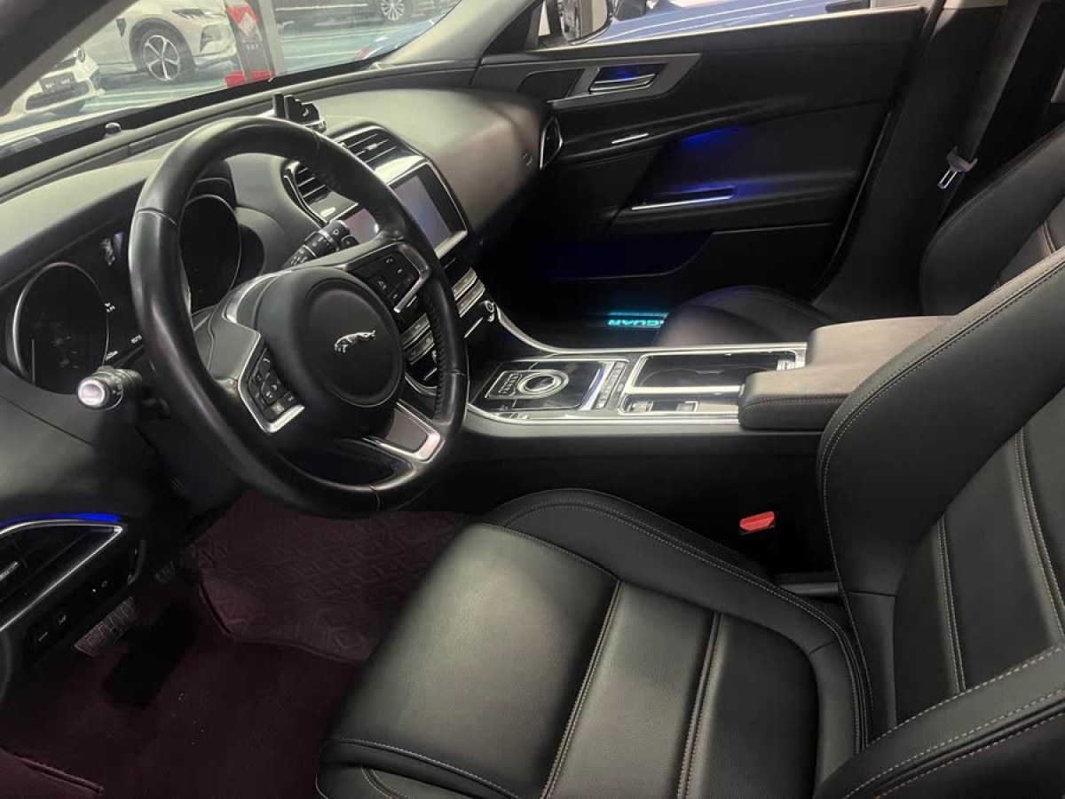 捷豹 XEL  2019款 2.0T 200PS 豪華版圖片