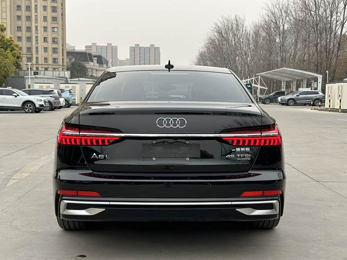 奧迪 奧迪A6L  2023款 改款 45 TFSI quattro 臻選動感型圖片