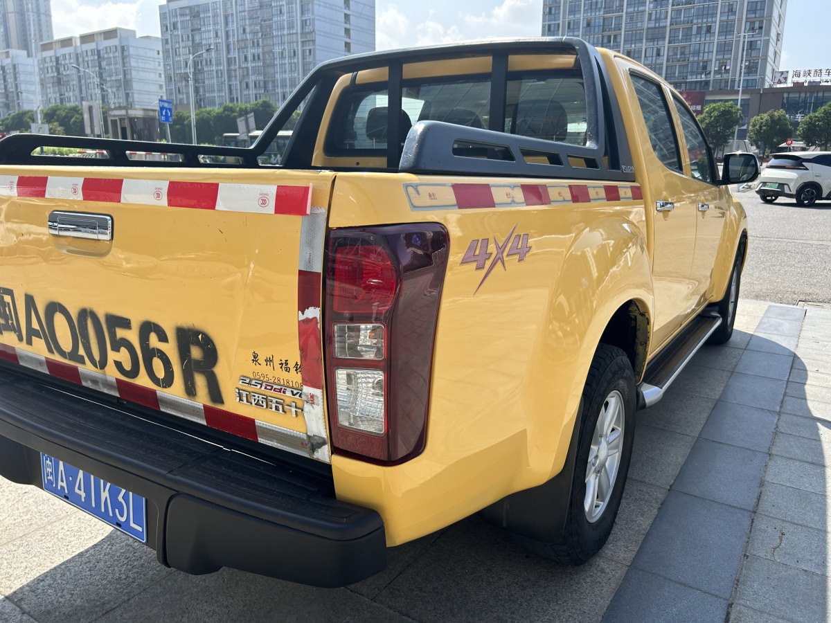 五十鈴 D-MAX  2015款 2.5T四驅(qū)手動(dòng)基本型4JK1圖片