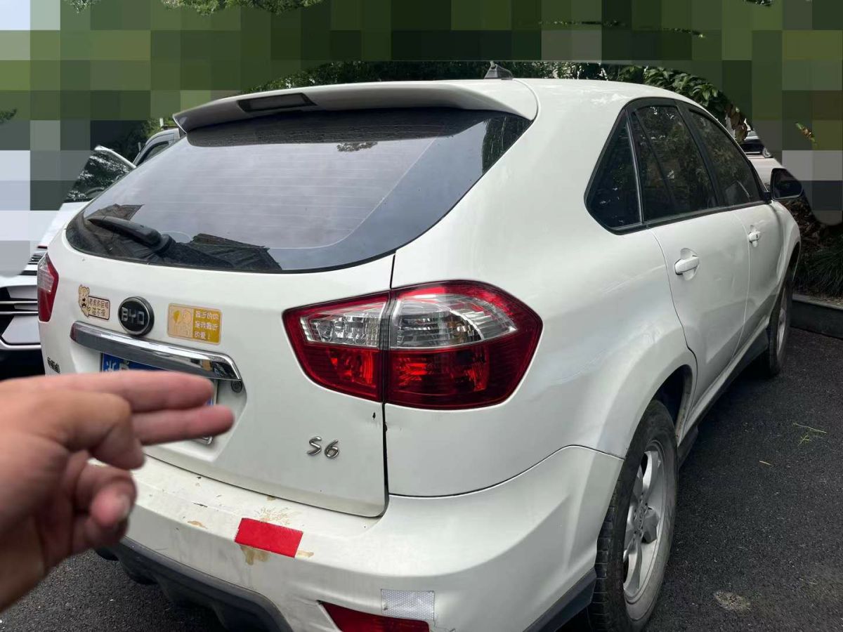 比亞迪 M6  2015款 2.4L 自動(dòng)尊貴版圖片
