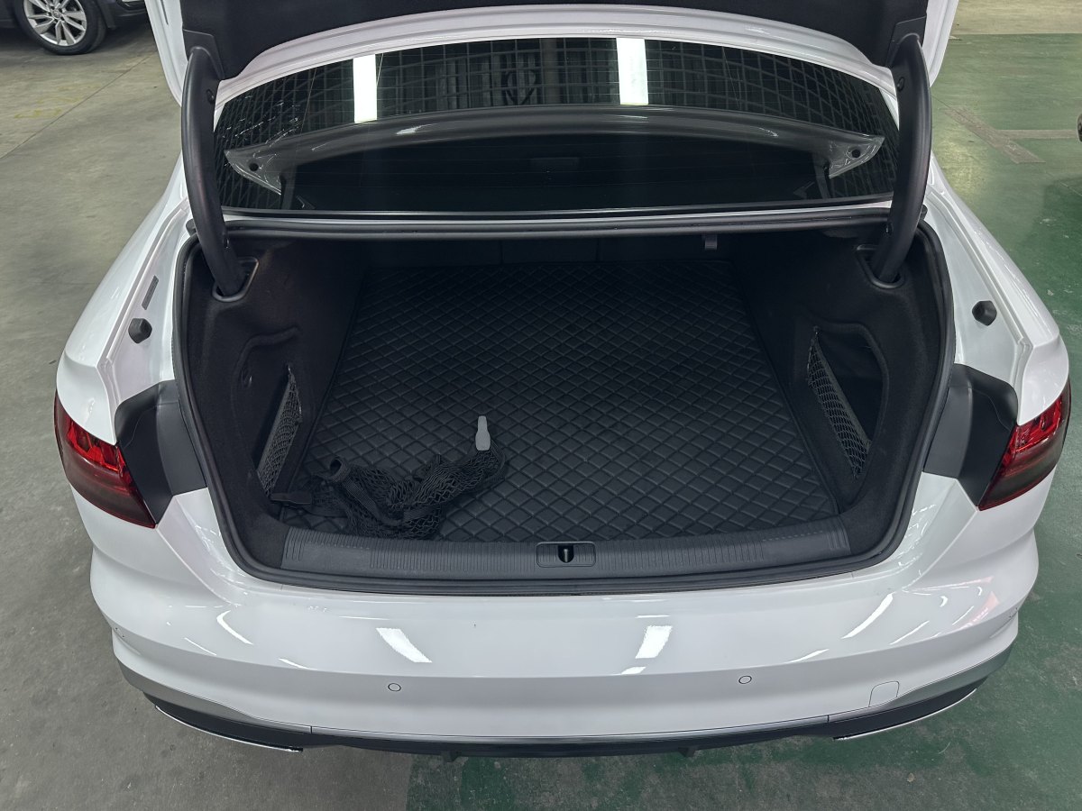 2022年1月奧迪 奧迪A4L  2022款 40 TFSI 豪華動感型