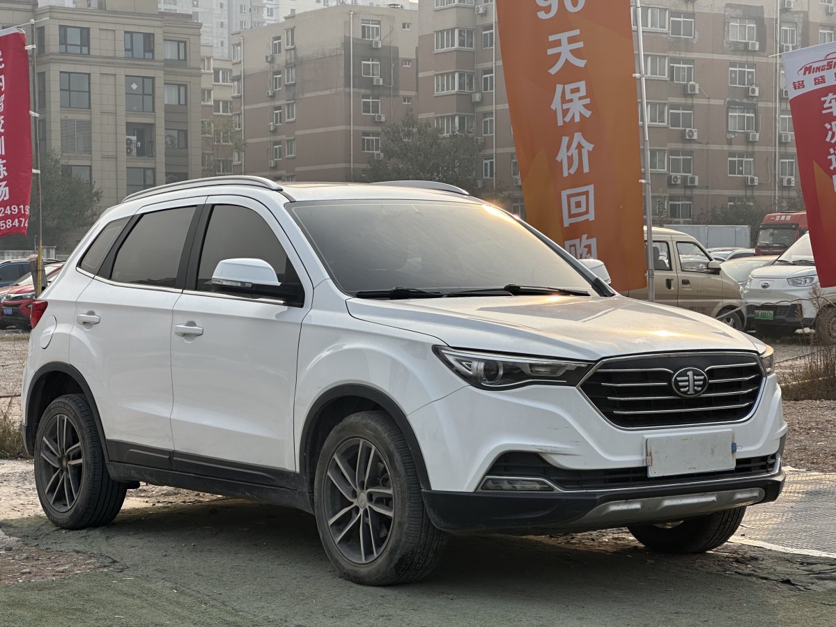 奔騰 X40  2017款 1.6L 自動尊享型圖片