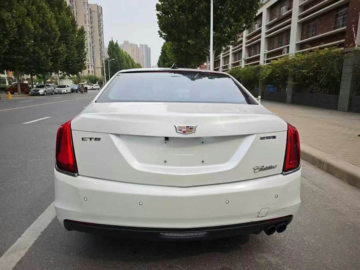 凱迪拉克 CT6  2017款 28T 時(shí)尚型圖片