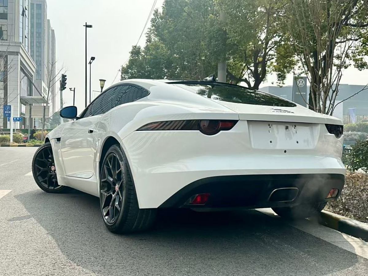 捷豹 F-TYPE  2019款 2.0T 硬頂版圖片