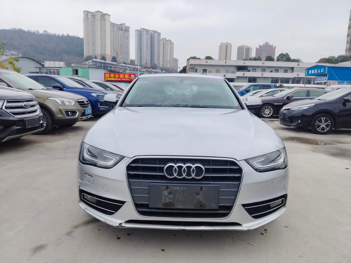 奧迪 奧迪A4L  2013款 35 TFSI 自動標(biāo)準(zhǔn)型圖片