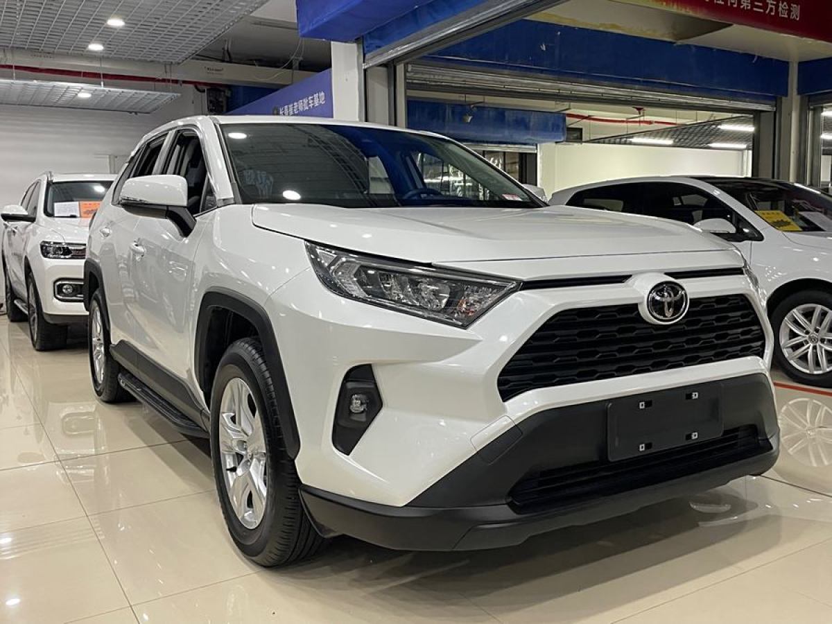 2023年8月豐田 RAV4榮放  2023款 2.0L CVT兩驅(qū)都市版