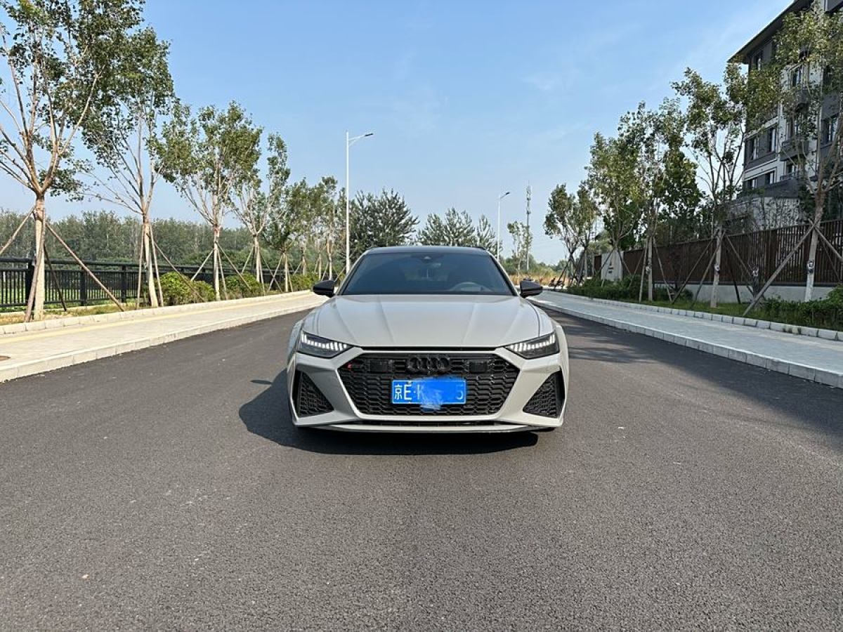 2021年6月奧迪 奧迪RS 6  2021款 RS 6 4.0T Avant 尊享版