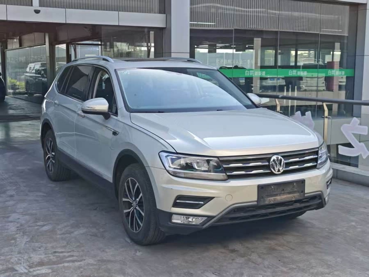 大眾 途觀L  2018款 改款 330TSI 自動兩驅(qū)豪華版圖片