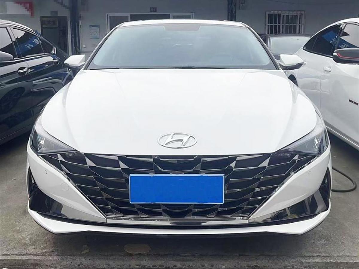 現(xiàn)代 伊蘭特  2022款 1.5L CVT GLS領(lǐng)先版圖片