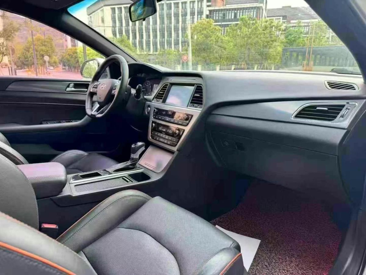 現(xiàn)代 ix25  2015款 1.6L GS 兩驅(qū)時(shí)尚型圖片