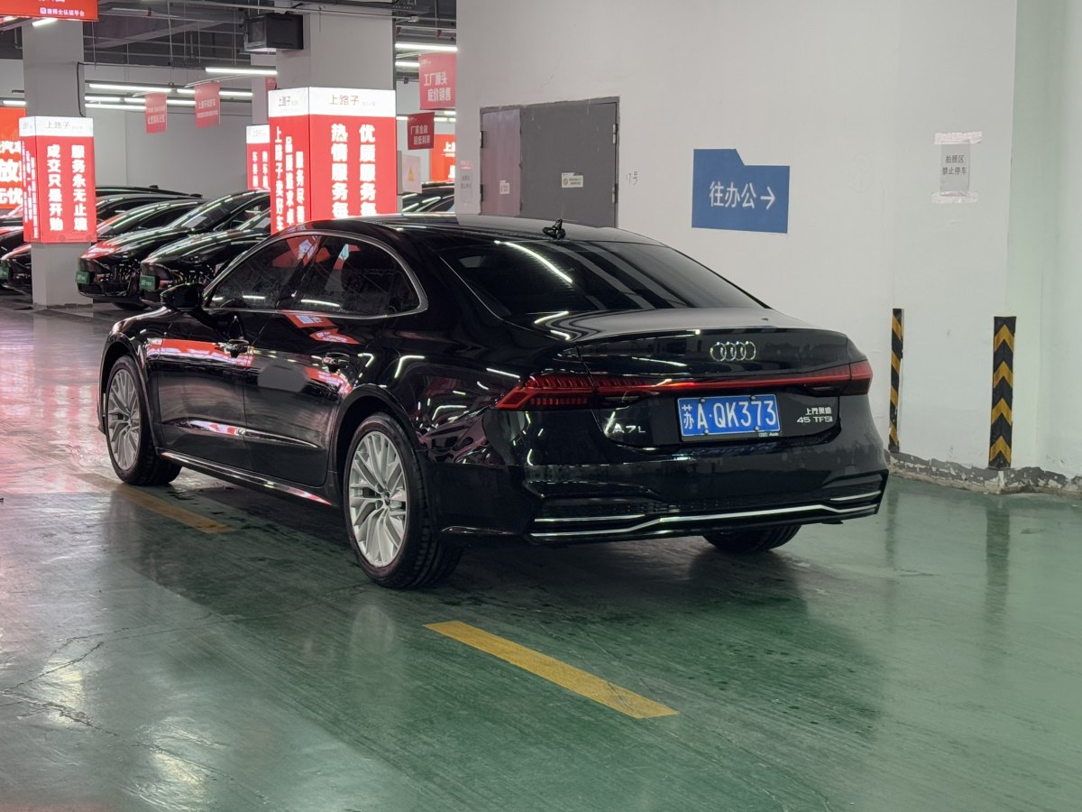 奧迪 奧迪A7L  2024款 45TFSI S-line 筑夢型 流晶套裝圖片