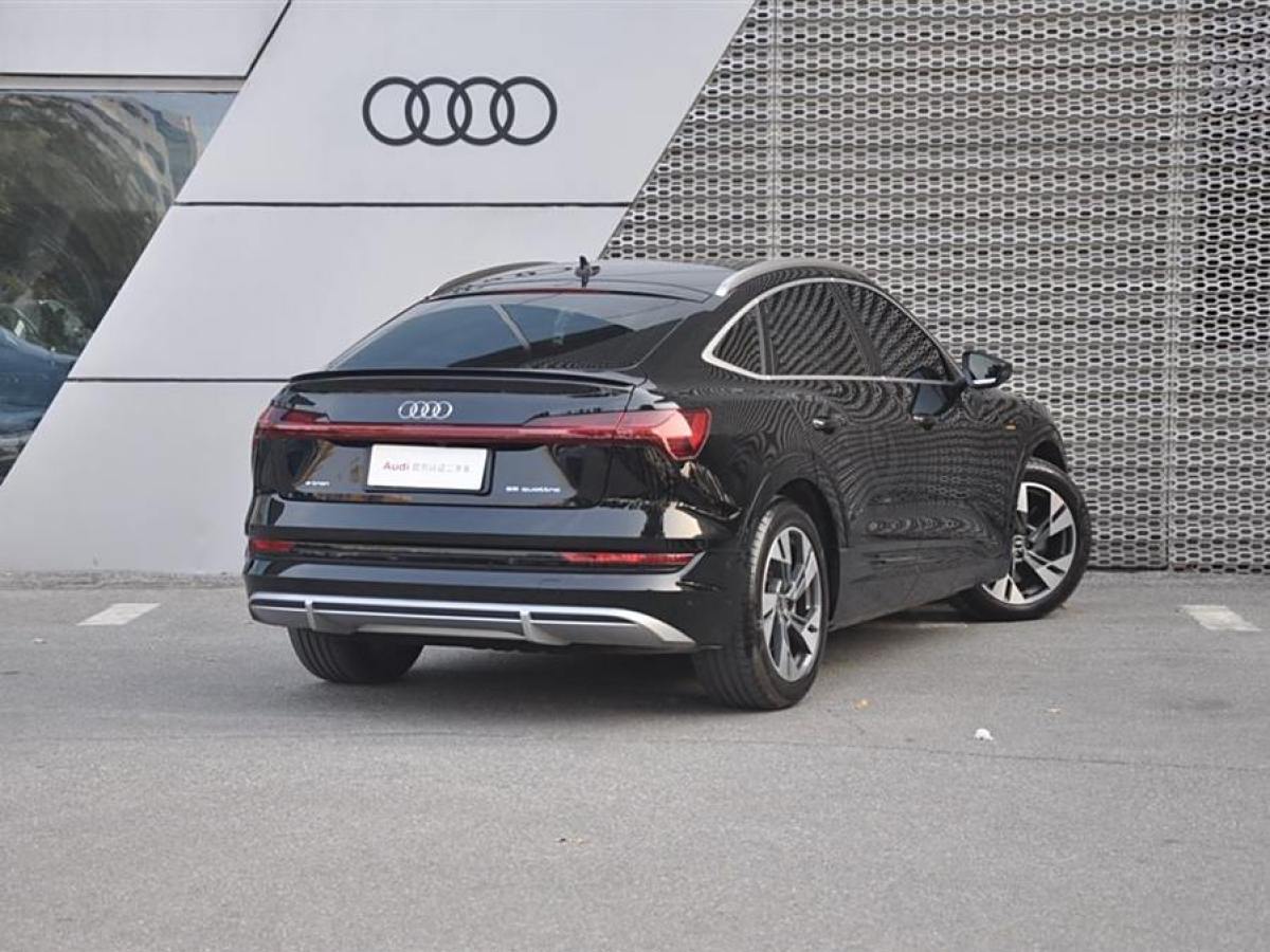 奧迪 奧迪e-tron  2021款 Sportback 55 quattro 豪華型圖片