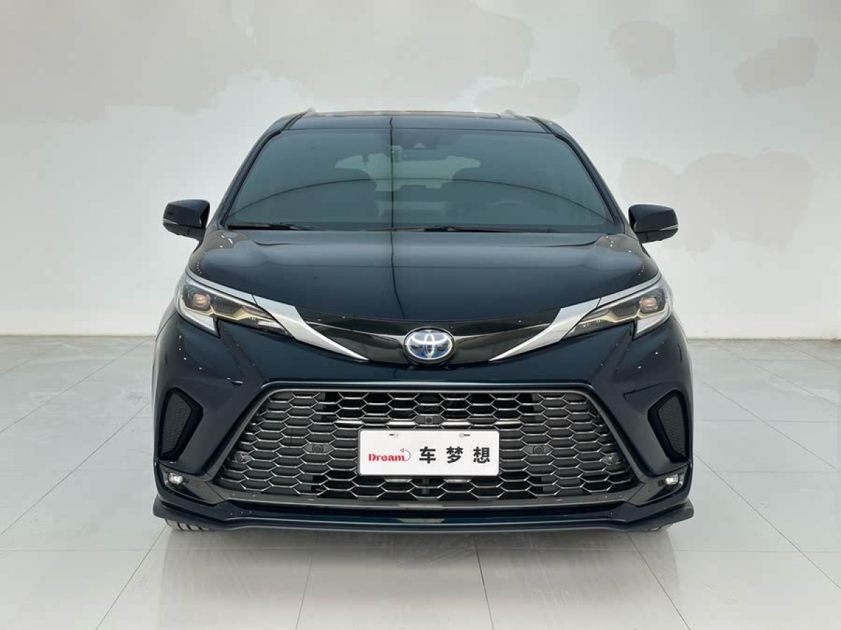 豐田 格瑞維亞  2022款 2.5L混動 尊爵版圖片