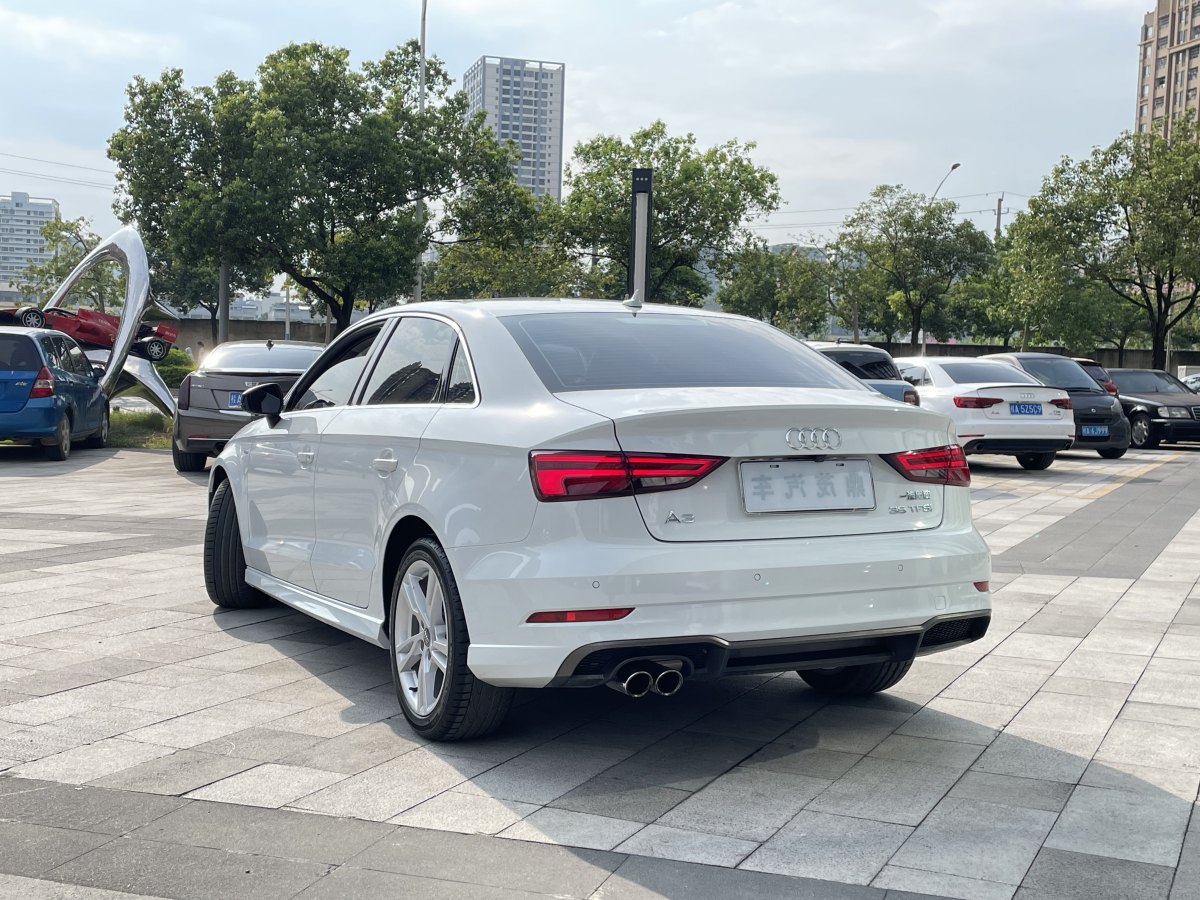 2019年4月奧迪 奧迪A3  2019款 Limousine 35 TFSI 時尚型 國V